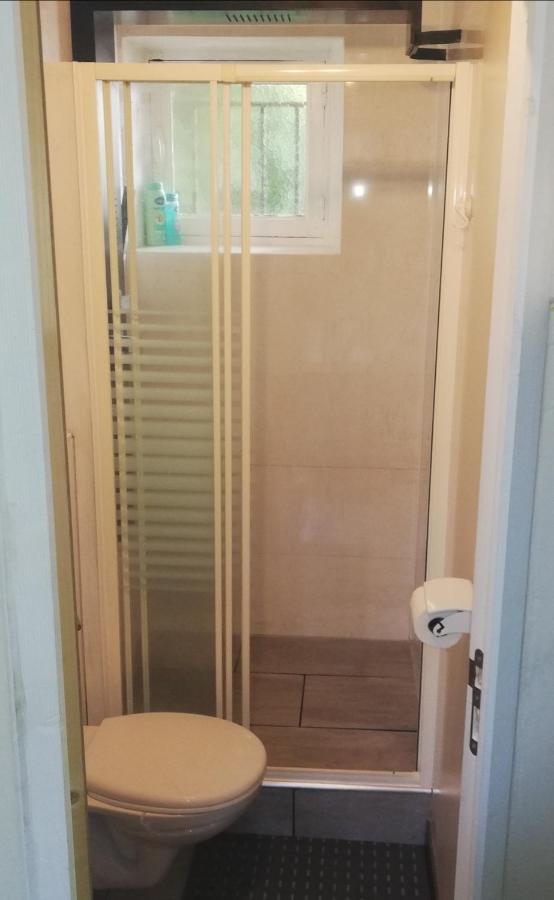 Chambre D'Hotes De La Roche Tremblante Huelgoat Ngoại thất bức ảnh