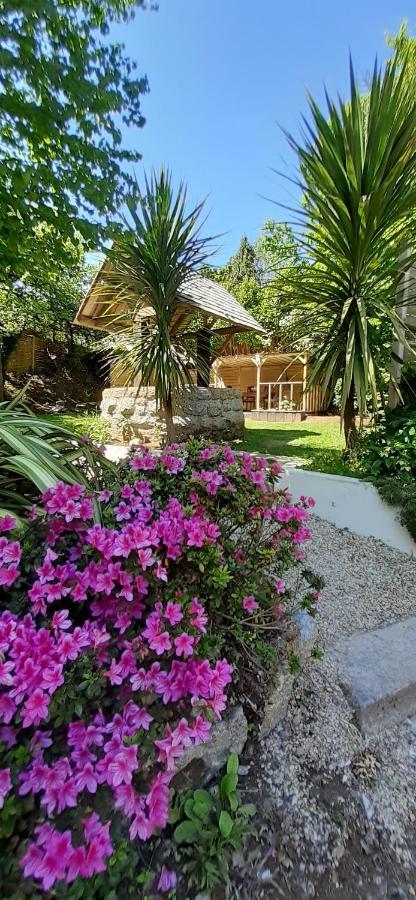 Chambre D'Hotes De La Roche Tremblante Huelgoat Ngoại thất bức ảnh